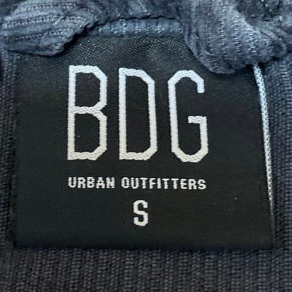 Urban Outfitters BDG Black Corduroy Velvet Velour Long Sleeve Crop Coat Jacket S - Picture 3 of 4